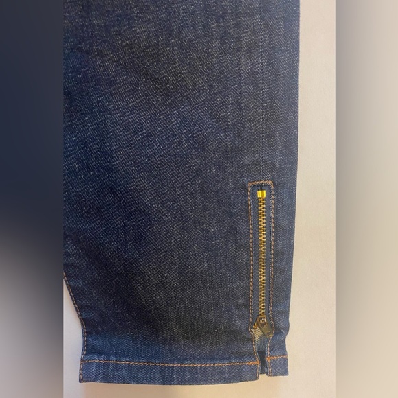 Elie Tahari Woman’s Caitlin Mid Rise Slim Fit Ankle Jean Bottom Zipper Size 6 - Picture 2 of 10